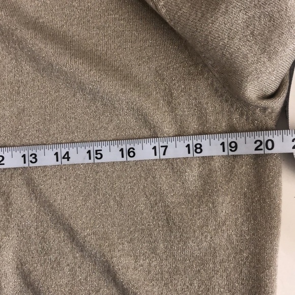 Calvin Klein light sweater with cute gold buttons - Picture 5 of 11